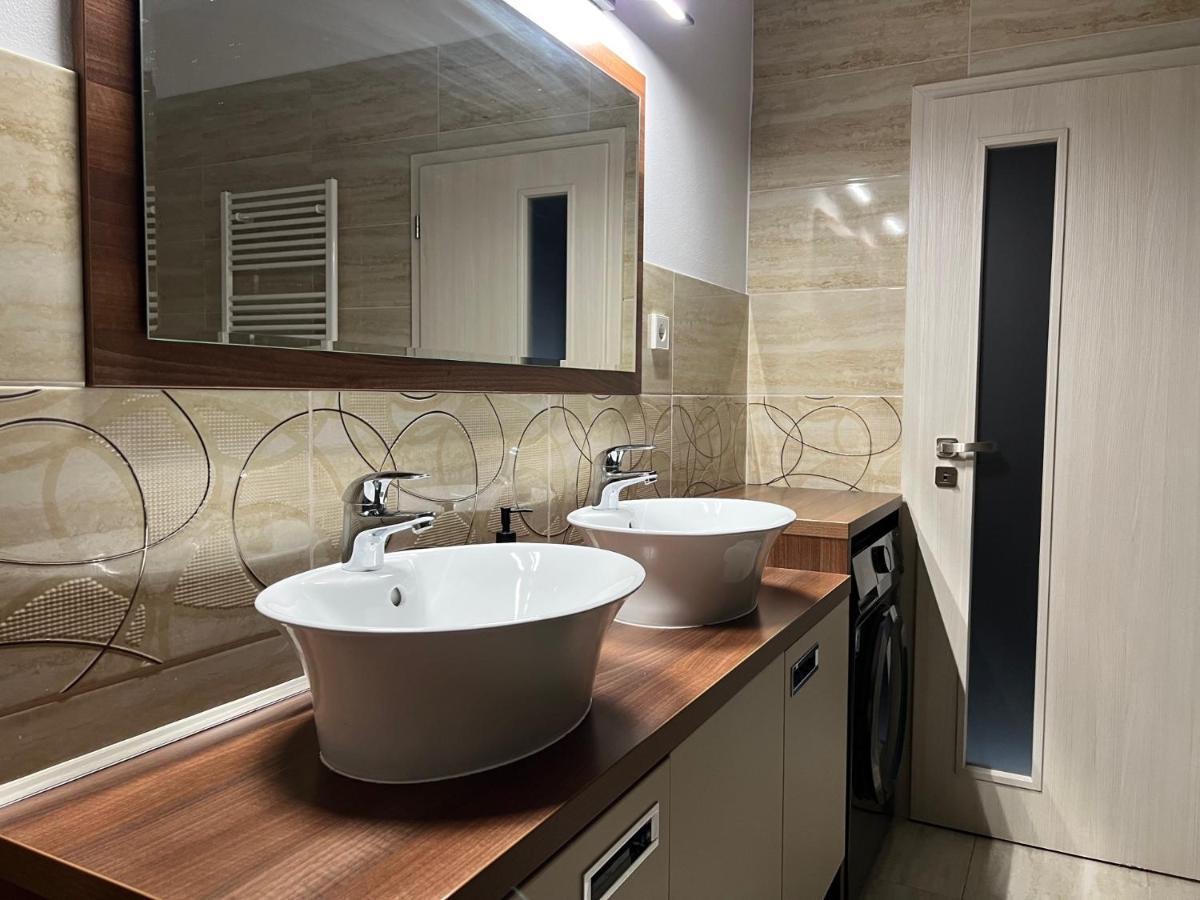 Apartment House Nová Dubnica Dış mekan fotoğraf
